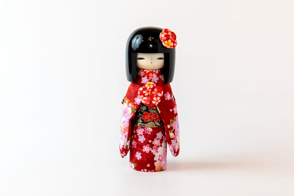 Kokeshi Kyobijin Red