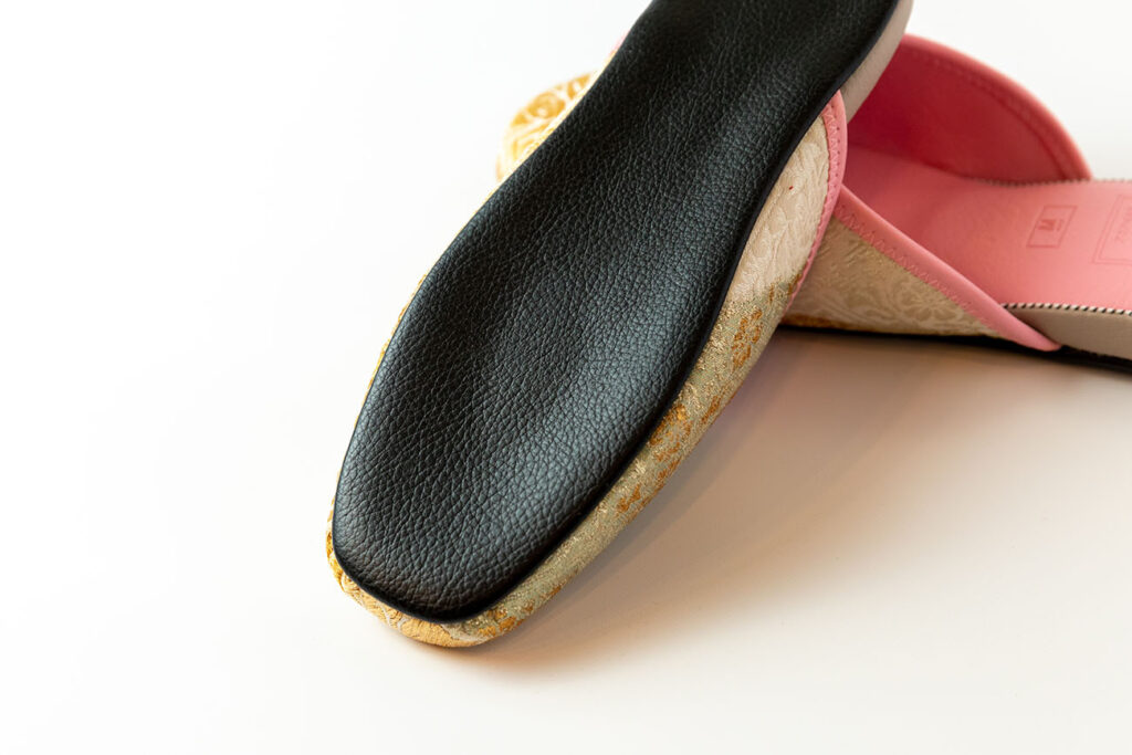 Nishijin Textile Slippers Pink ①_4