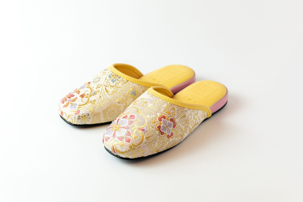 Nishijin Textile Slippers Yellow ①