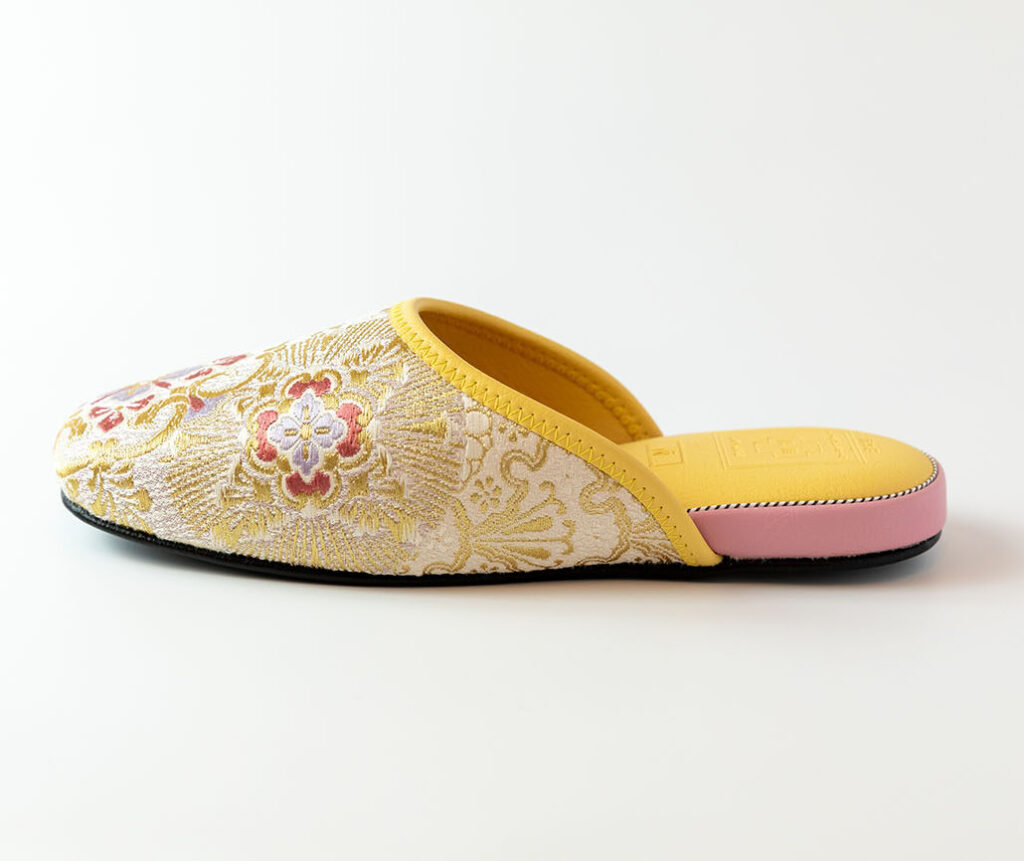 Nishijin Textile Slippers Yellow ①_3