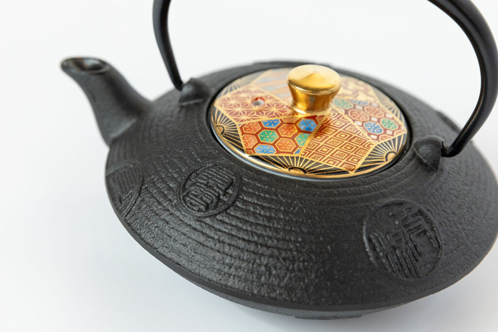 Cast Iron Teapot ①_3